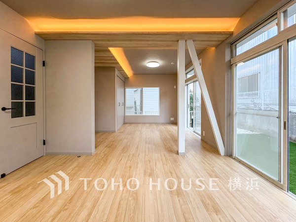 ご家族やお客様との時間など、多くの時を刻む空間。何気なく過ぎる時でさえも上質なひと時となる快適な空間を目指して。