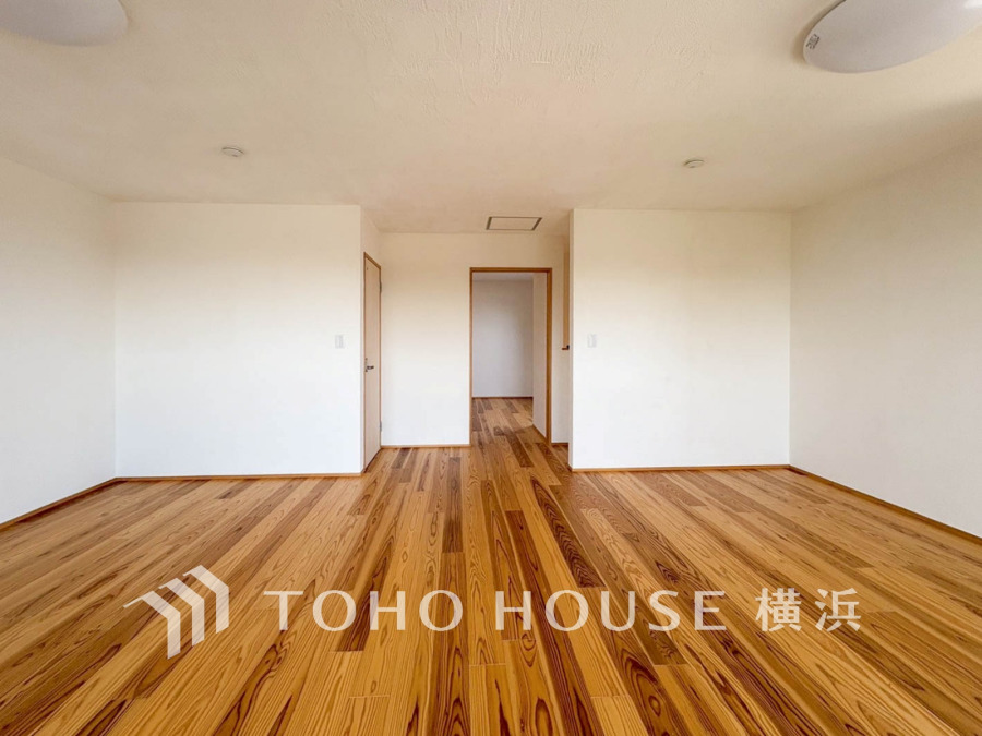 空間演出に拘り整然とセンス良く纏められた室内は快適な癒し空間でなければなりません。そこで暮らす方々のことを考え抜き、そして造りこんだ空間は癒しや寛ぎを惜しみなく与えてくれることでしょう。