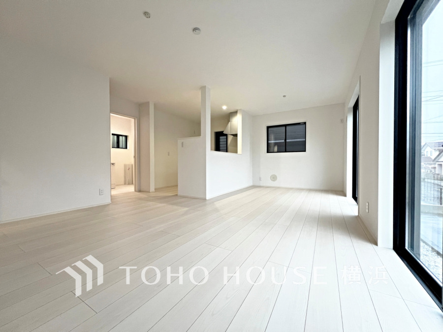 ご家族やお客様との時間など、多くの時を刻む空間。何気なく過ぎる時でさえも上質なひと時となる快適な空間を目指して。