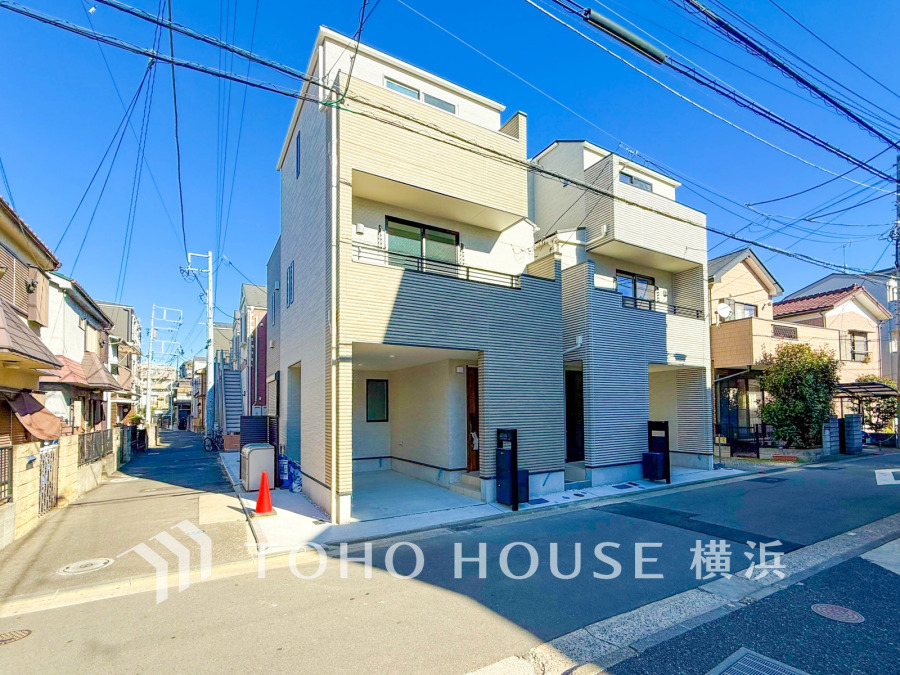 穏やかな風と陽光を導き、プライバシーに配慮された設計プランを採用し、居住性を一段と心地よいものにしています。周辺環境とのコラボレーションにより明るく開放的な空間を演出。