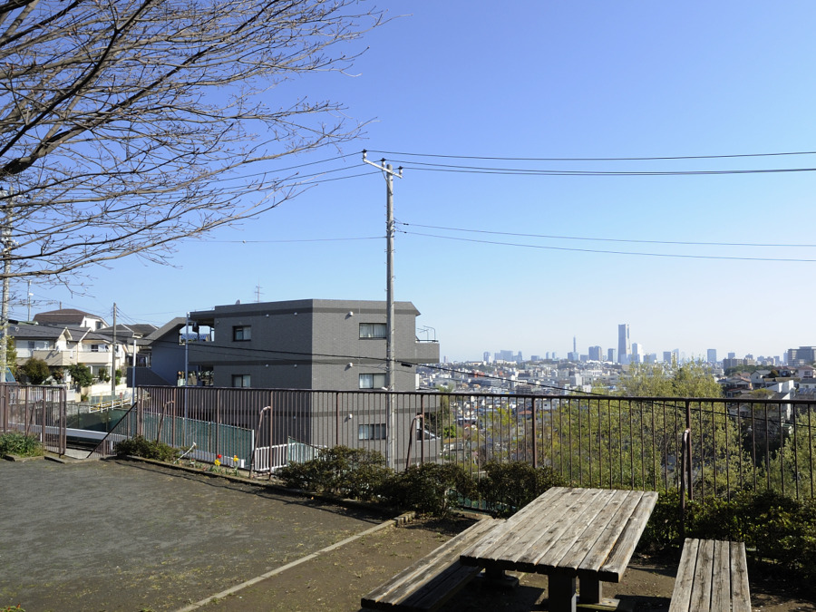 蒔田見晴らし公園…約260ｍ
