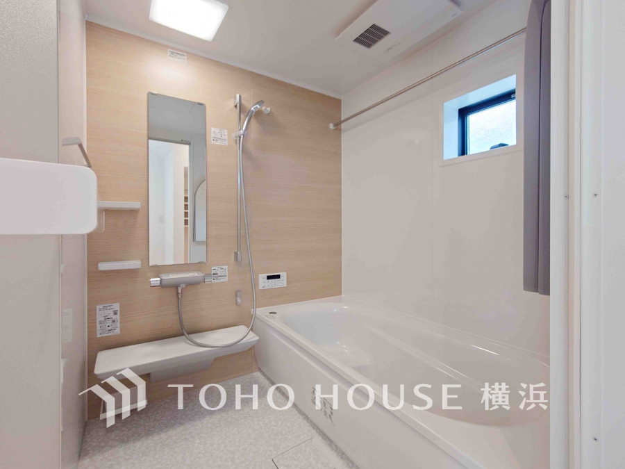 1日の疲れを取り心身を癒すことができる住まいの中のリラクゼーション空間、リラックスできるよう優しいカラーをチョイスしました。時を忘れるほどのんびりできる空間に。