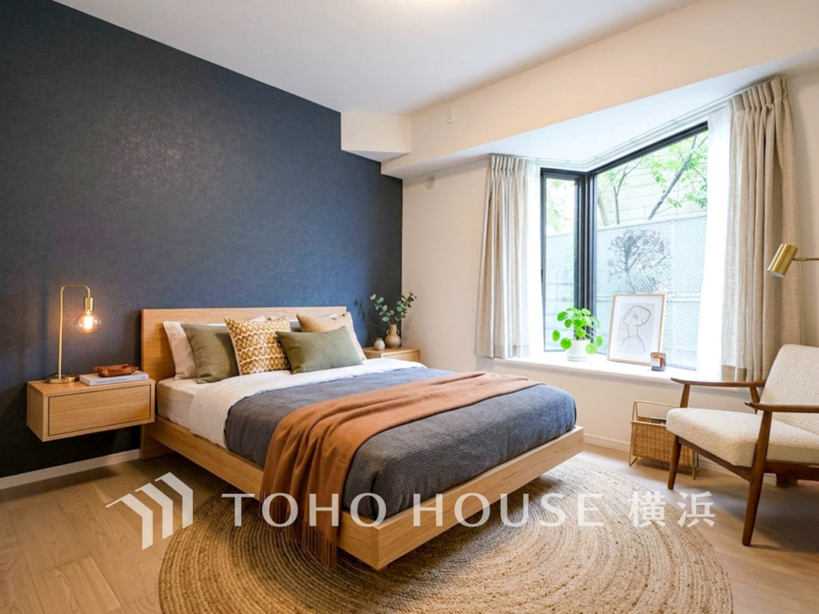 心と時間にゆとりをもたらす場所。自分らしく個性を飾る、センス良い癒しと寛ぎのプライベート空間を演出。※生成AIによるイメージです。家具・小物は販売価格に含まれません。