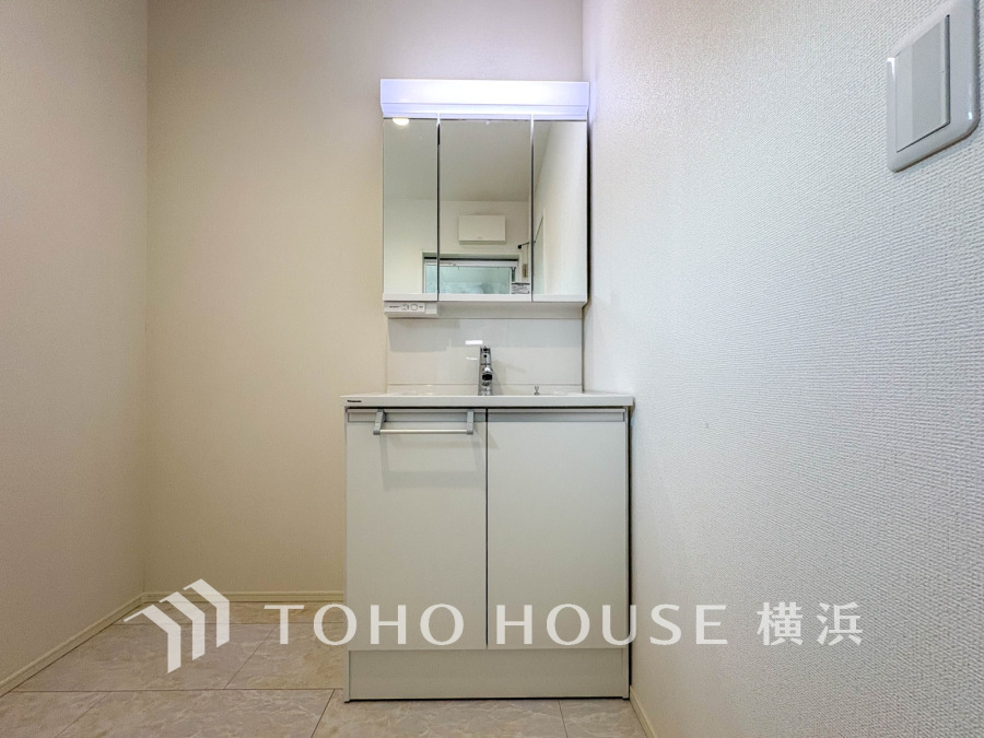 一日の始まりと終わりを心地よく演出してくれる、多彩な機能が備えられたパウダールーム。心地よいリフレッシュ空間です。