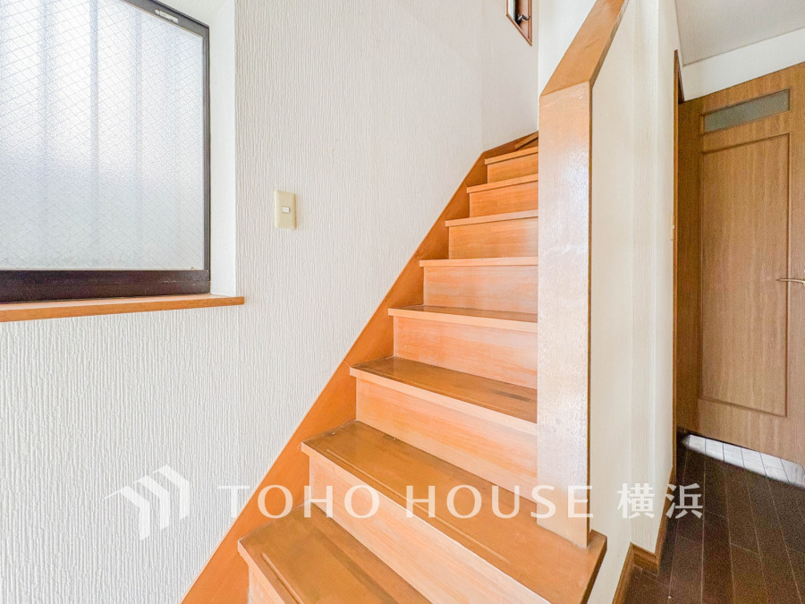 環境の良い場所にセンス良く暮らしたい、こだわりの室内には至福のシーンが繰り広げられます。