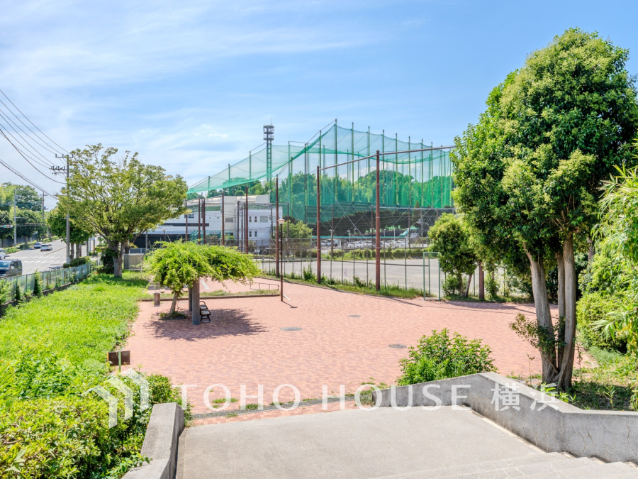 上白根大池公園…約400ｍ
