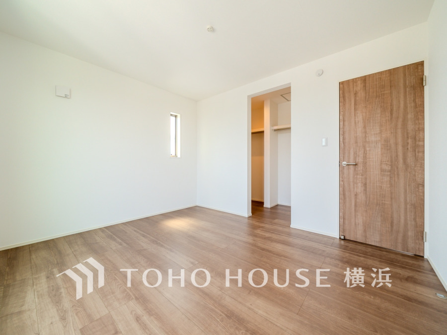 穏やかな寛ぎを届ける上質仕様のゆとりあるお部屋。自分時間を充実させながら心豊かにできるプライベート空間。