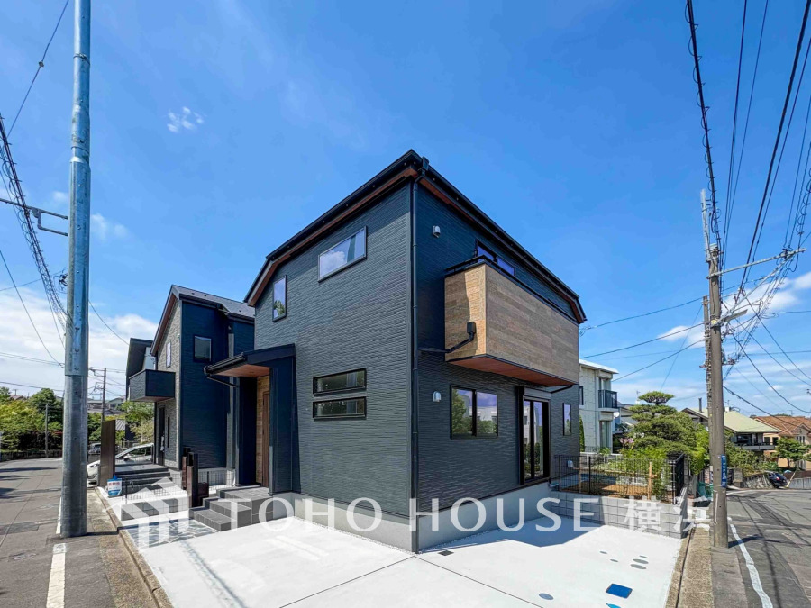 単に見た目や質感の良さだけではなく、建物の基礎や構造といった、目には見えにくい部分にもこだわります。住まいの本質の部分から、住み心地や安全性を見つめ直しました。