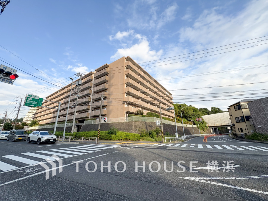 能見台駅徒歩5分の快適立地！都心へも直結する京急沿線なので、通勤・通学の交通利便性も良好です