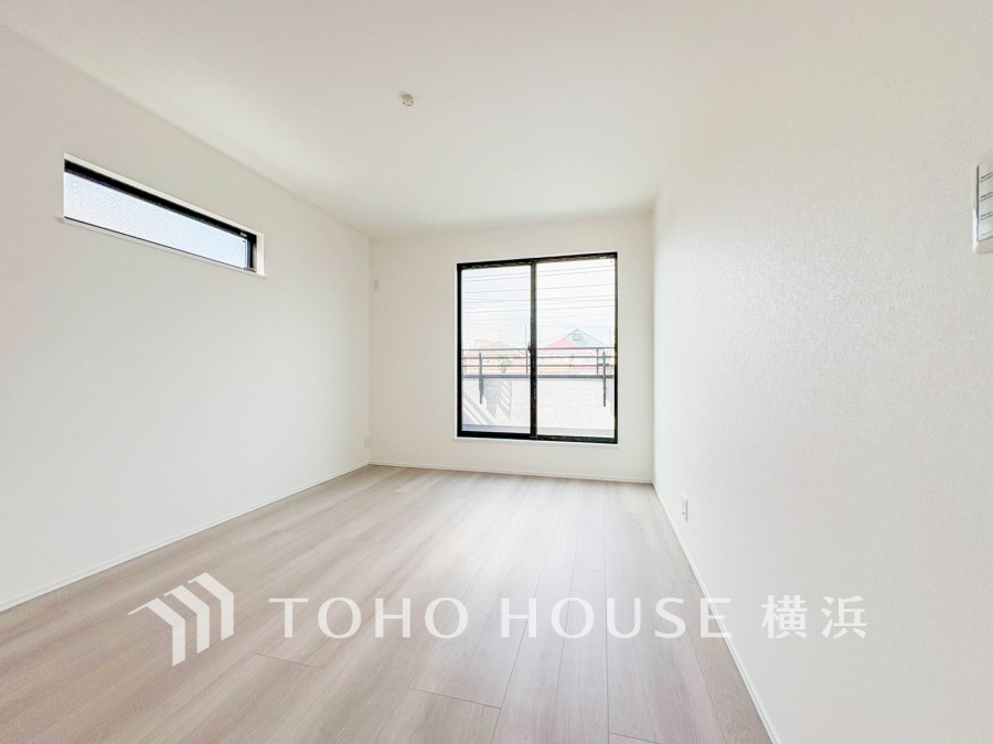 穏やかな寛ぎを届ける上質仕様のゆとりあるお部屋。自分時間を充実させながら心豊かにできるプライベート空間。