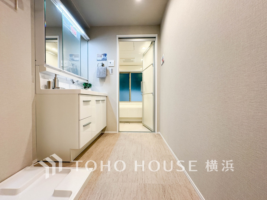 一日の始まりと終わりを心地よく演出してくれる、多彩な機能が備えられたパウダールーム。心地よいリフレッシュ空間です。