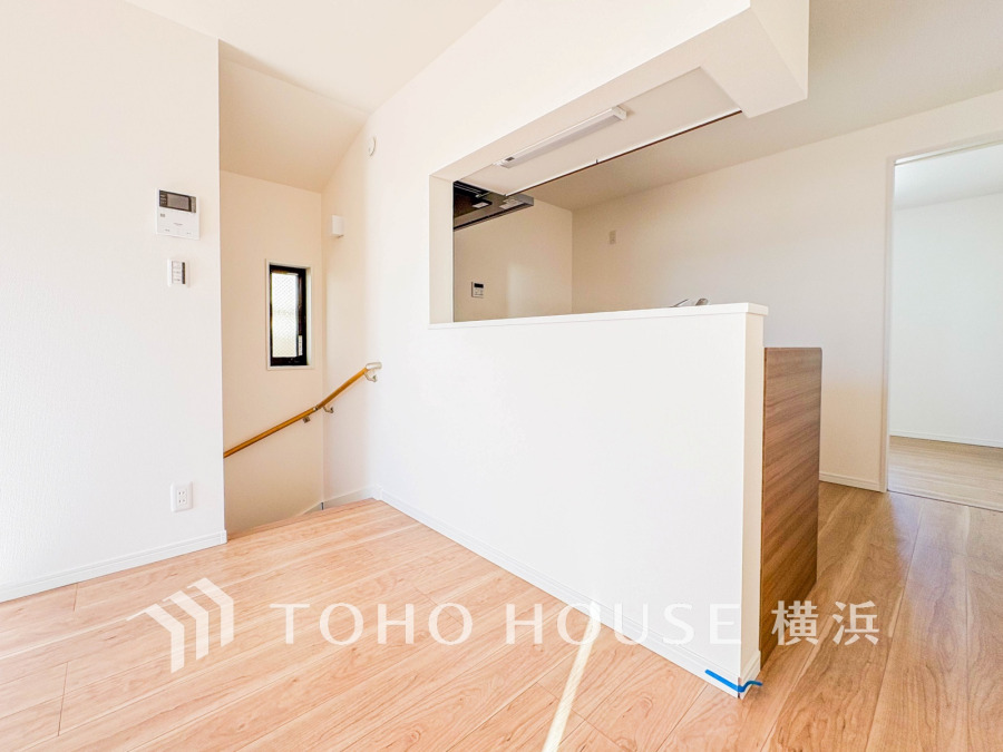 一日の中で多くの時間を過ごすことになる住まいだからこそ、いつも穏やかな空間であるように心掛けています。構成する建材などへの配慮が、住まう方の健康を守ります。