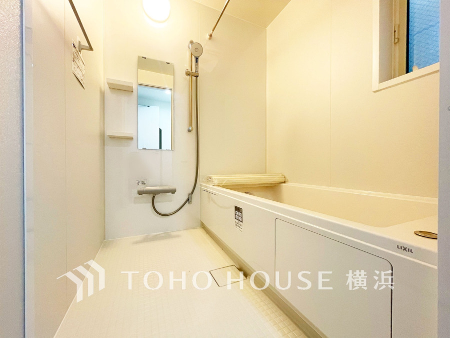 1日の疲れを取り心身を癒すことができる住まいの中のリラクゼーション空間、バスルーム。心からゆったりと寛いでいただけるよう、ゆとりのスペースを確保しています。
