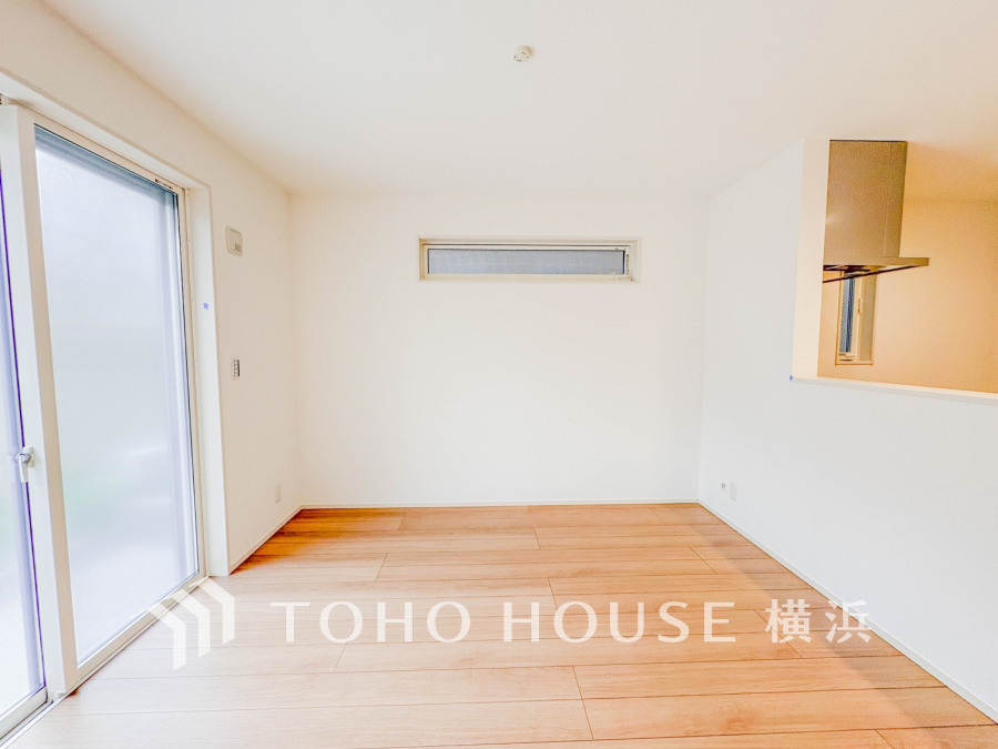 一日の中で多くの時間を過ごすことになる住まいだからこそ、いつも穏やかな空間であるように心掛けています。構成する建材などへの配慮が、住まう方の健康を守ります。
