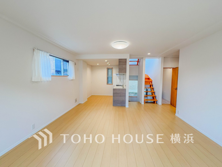ご家族やお客様との時間など、多くの時を刻む空間。何気なく過ぎる時でさえも上質なひと時となる快適な空間を目指して。