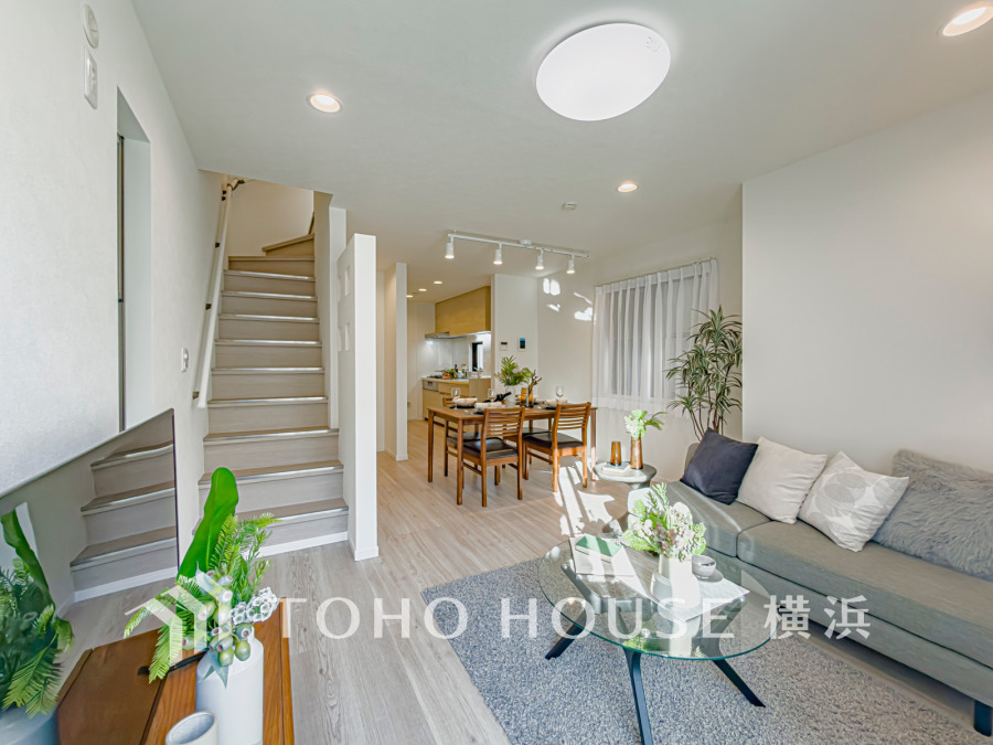 一日の中で多くの時間を過ごすことになる住まいだからこそ、いつも穏やかな空間であるように心掛けています。構成する建材などへの配慮が、住まう方の健康を守ります。