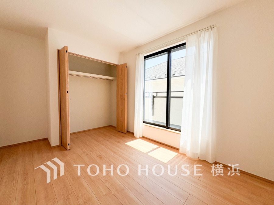 感性を育むプライベートルームはシンプルでスマートな空間。好みの空間で読書をしたり、音楽を聞いたりと一人の時間も充実したものにできます。