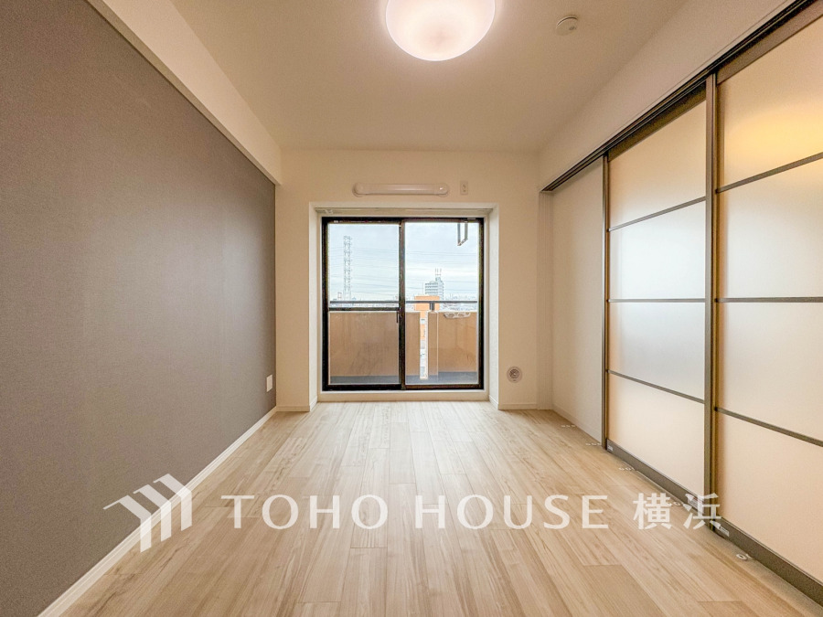 感性を育むプライベートルームはシンプルでスマートな空間。好みの空間で読書をしたり、音楽を聞いたりと一人の時間も充実したものにできます。