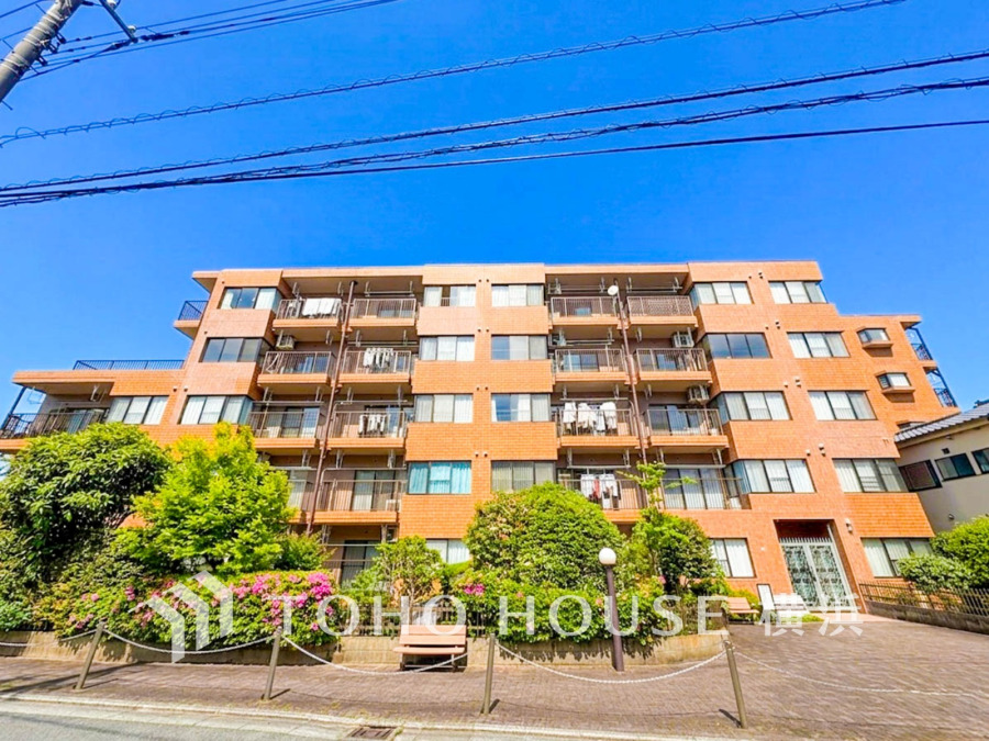 流行に左右されず、将来にわたって価値が継続する「上質」な佇まい。おしゃれな雰囲気や自然の潤い、親しみやすさといった個性を、街に新たな価値をもたらし続ける。