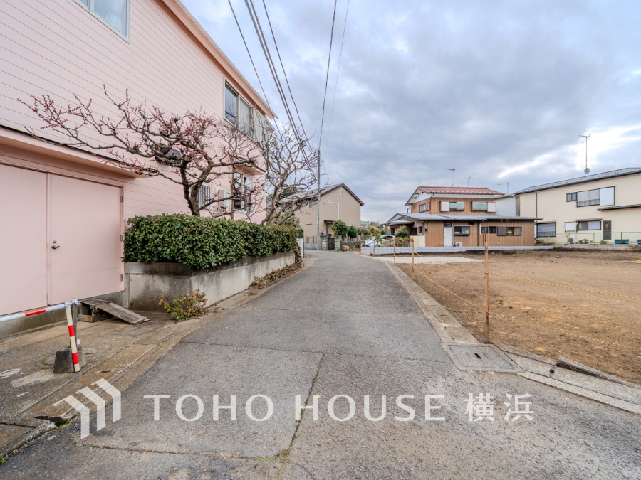 接道状況：北側幅員約2.5ｍ 公道、東側幅員約4.5ｍ 公道