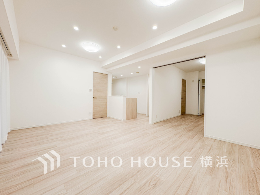 ご家族やお客様との時間など、多くの時を刻む空間。何気なく過ぎる時でさえも上質なひと時となる快適な空間を目指して。