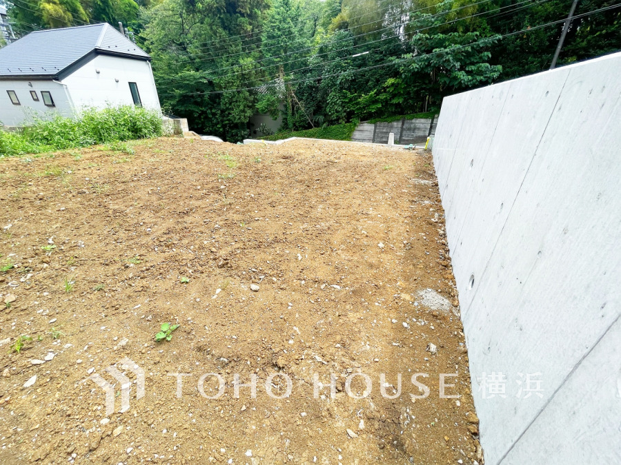 南西道路に面し陽当たり良好です