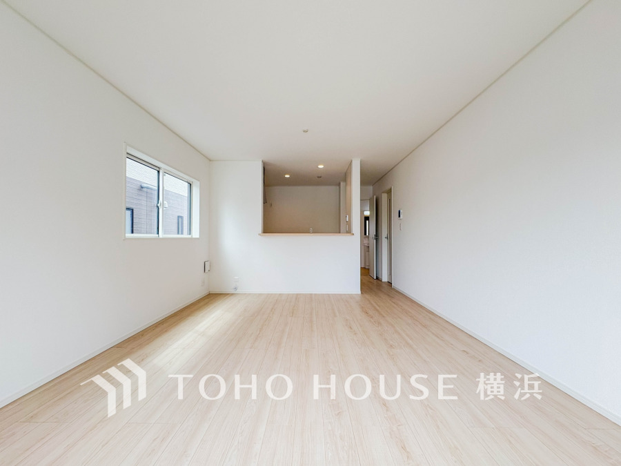 ご家族やお友達との時間など、多くの時を刻む空間。何気なく過ぎる時でさえも上質なひと時となる快適な空間を目指して。