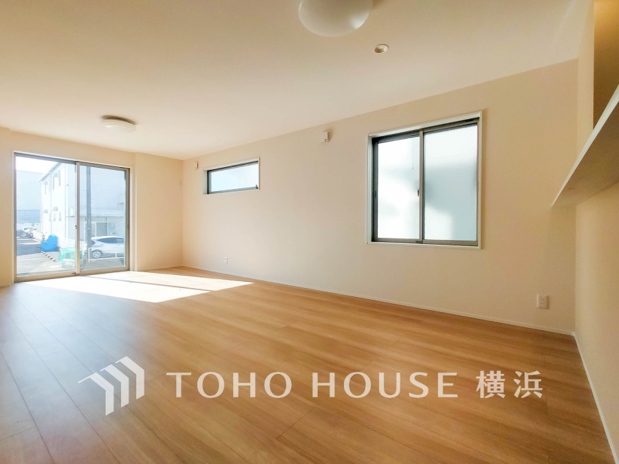 太陽の恵みを受けた明るい空間。吹きぬける風を感じながら爽やかで風通しの良い暮らしが叶います。
