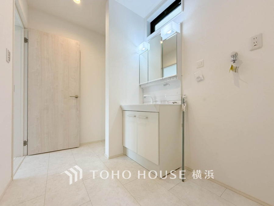 一日の始まりと終わりを心地よく演出してくれる、多彩な機能が備えられたパウダールーム。心地よいリフレッシュ空間です。