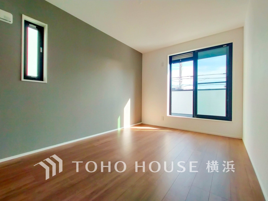 穏やかな寛ぎを届ける上質仕様のゆとりあるお部屋。自分時間を充実させながら心豊かにできるプライベート空間。