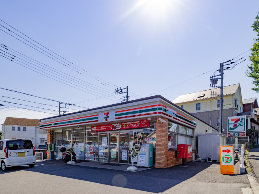 セブンイレブン横浜西が岡店　約600ｍ