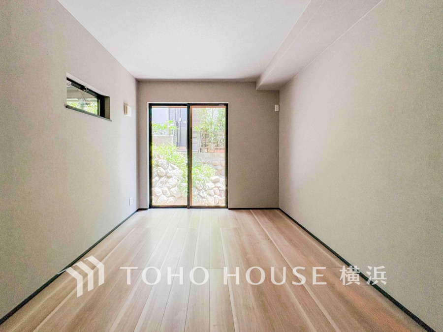 穏やかな寛ぎを届ける上質仕様のゆとりあるお部屋。自分時間を充実させながら心豊かにできるプライベート空間。