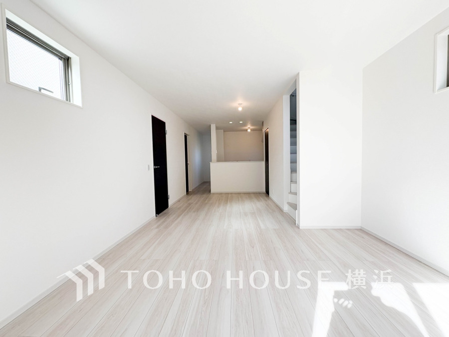 たくさんの想いが美しいカタチに彩られた時、そこにはひと時のくつろぎが生まれ、ゆっくりと愛着が育まれていきます。