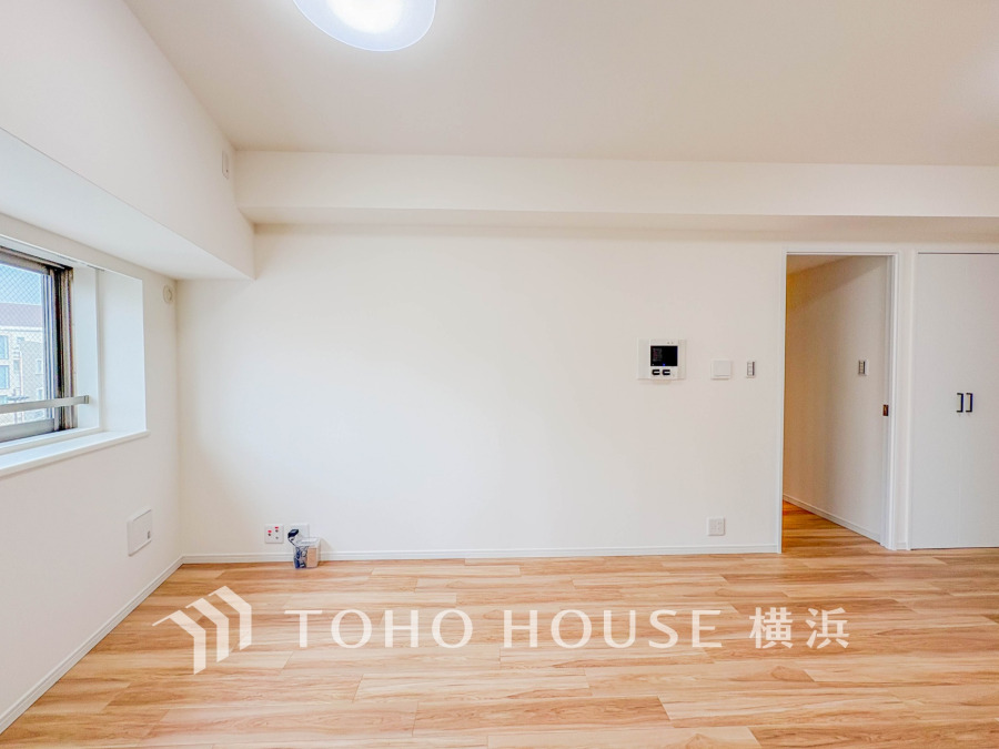 家族みんなが爽やかに健やかに過ごせるように、溢れる光をたっぷり取り込んだリビングダイニング。集いの場、憩いの場としての快適性を求めたやすらぎの空間です。