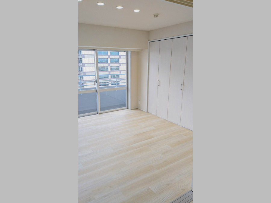 大きな窓からは快適な光を取り入れ、通気性能を上げる事で居心地の良い空間を演出します。多くの時間を過ごす住まいだからこそ、いつも快適な場所であるように心掛けています。