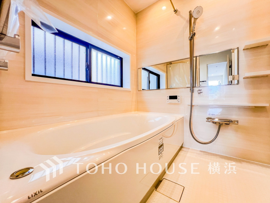 1日の疲れを取り心身を癒すことができる住まいの中のリラクゼーション空間、バスルーム。心からゆったりと寛いでいただけるよう、ゆとりのスペースを確保しています。