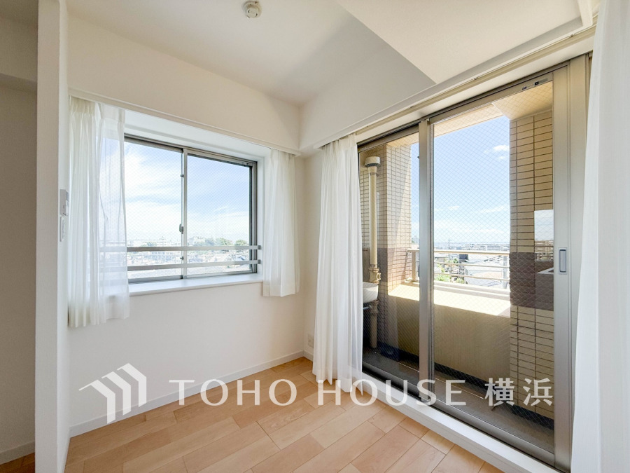 一日の中で多くの時間を過ごすことになる住まいだからこそ、いつも穏やかな空間であるように心掛けています。構成する建材などへの配慮が、住まう方の健康を守ります。