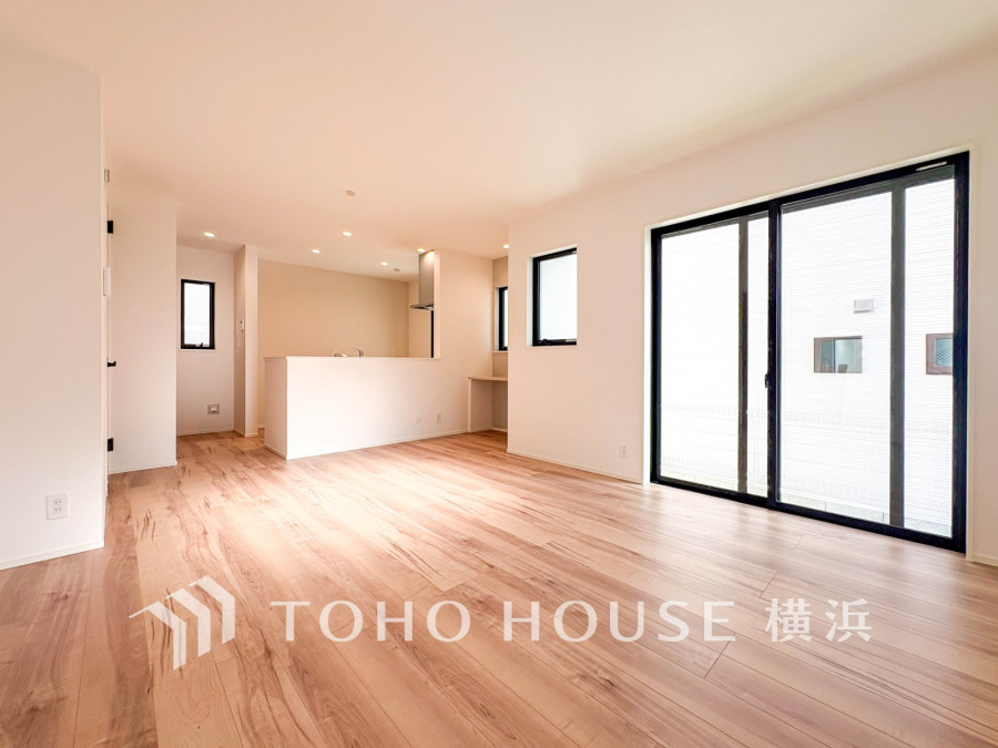 一日の中で多くの時間を過ごすことになる住まいだからこそ、いつも穏やかな空間であるように心掛けています。構成する建材などへの配慮が、住まう方の健康を守ります。