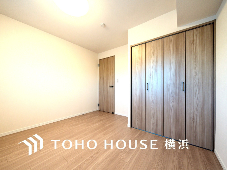 家族一人ひとりの大切なプライベート空間。趣味・感性で個性的に飾って頂けるようシンプルに仕上げてあります。自分時間を充実させながら心豊かなひとときを過ごすための大切な空間。