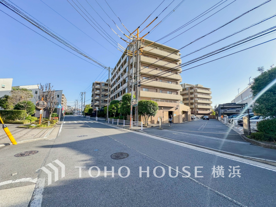 忙しく過ぎゆく日常を置き去るほど、ゆったりした時間が流れる住環境。『快適』は「家」と「街」と「環境」が調和した時に訪れるのだと改めて感じさせてくれます。