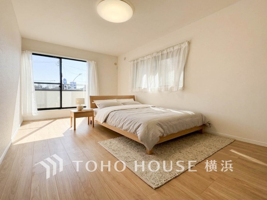 穏やかな寛ぎを届ける上質仕様のゆとりあるお部屋。自分時間を充実させながら心豊かにできるプライベート空間。