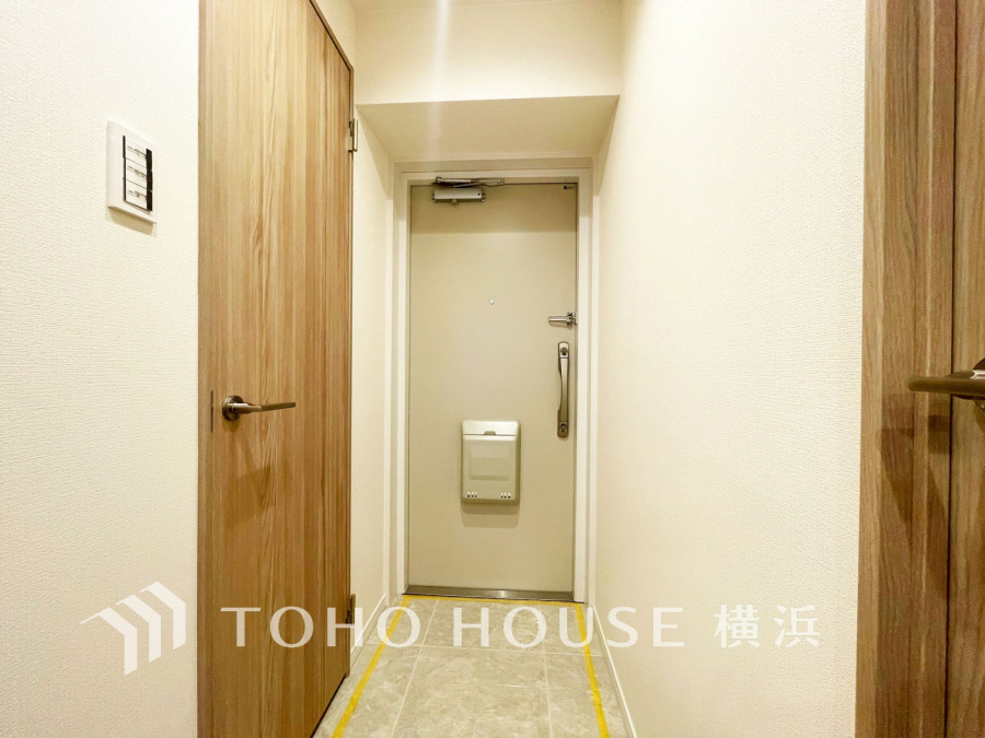 ご家族の帰り、訪れる方を優しく迎え、やすらぎに満ちた生活空間を予感させる。健やかな暮らしを楽しめそう。