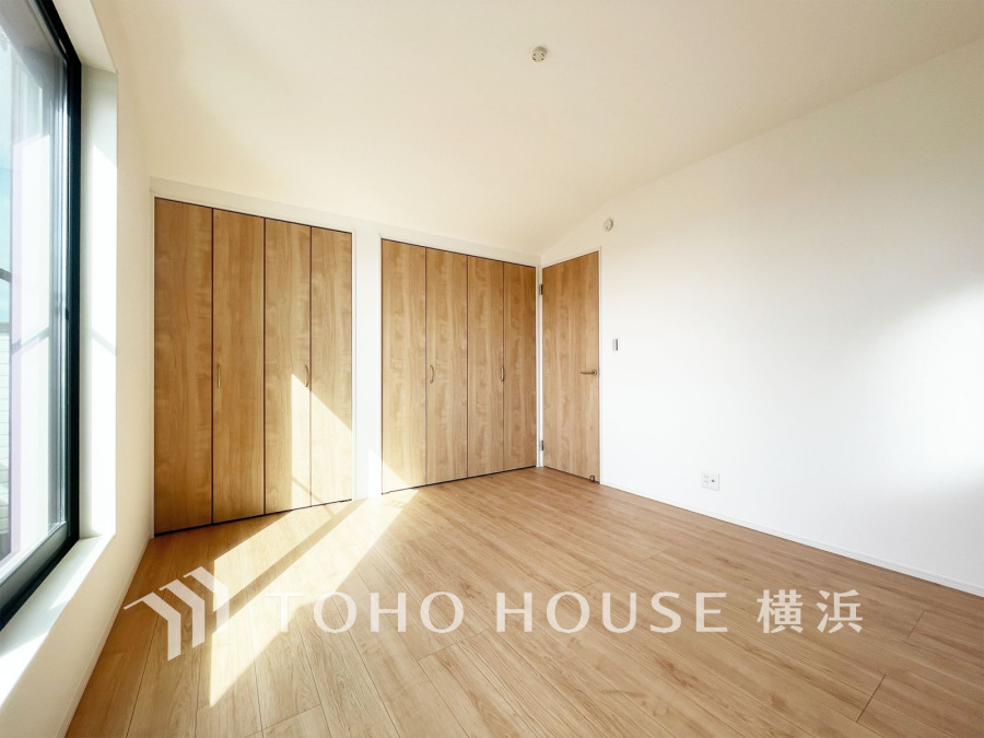 ゆとりと収納を確保した洋室。自分時間を充実させながら心豊かなひとときを過ごすための大切な空間です。