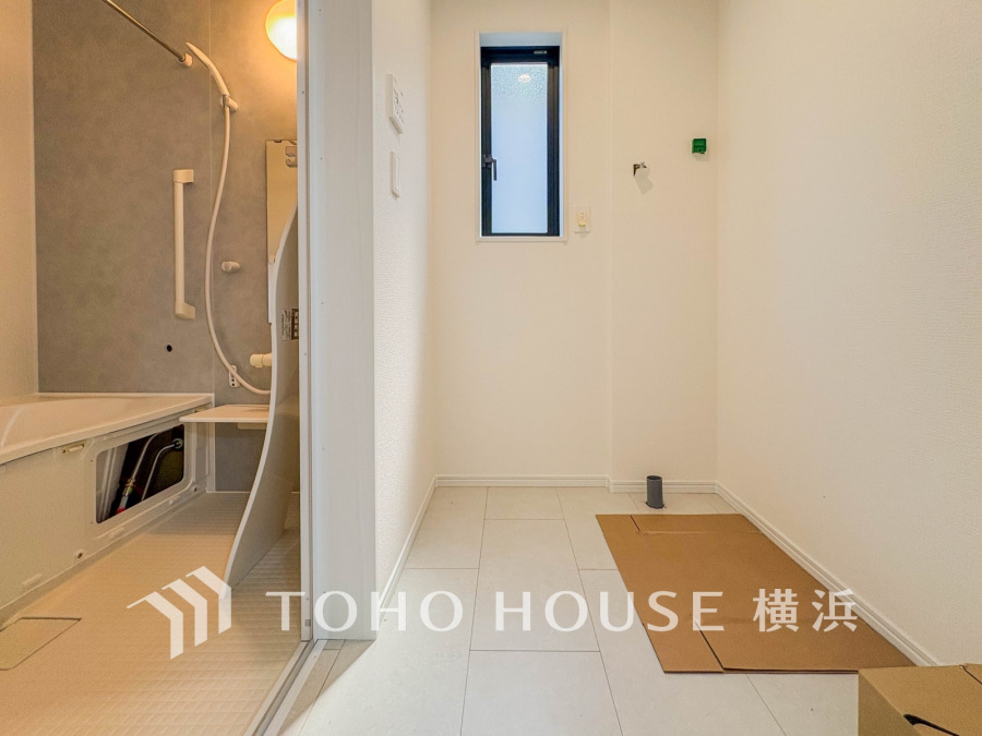 一日の始まりと終わりを心地よく演出してくれる、多彩な機能が備えられたパウダールーム。心地よいリフレッシュ空間です。