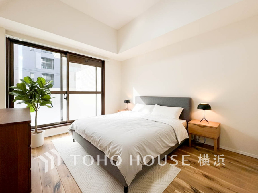 空間演出に拘り整然とセンス良く纏められた室内は最高の癒し空間でなければなりません。そこで暮らす方々のことを考え抜き、そして造りこんだ空間は極上の癒しを提供してくれます。（家具はAI加工です）