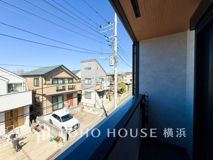 暮らしの中での光と風を演出してくれています。見事なまでの開放的な空間をお楽しみください。