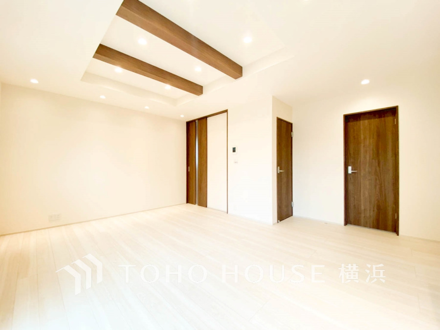 一日の中で多くの時間を過ごすことになる住まいだからこそ、いつも穏やかな空間であるように心掛けています。構成する建材などへの配慮が、住まう方の健康を守ります。