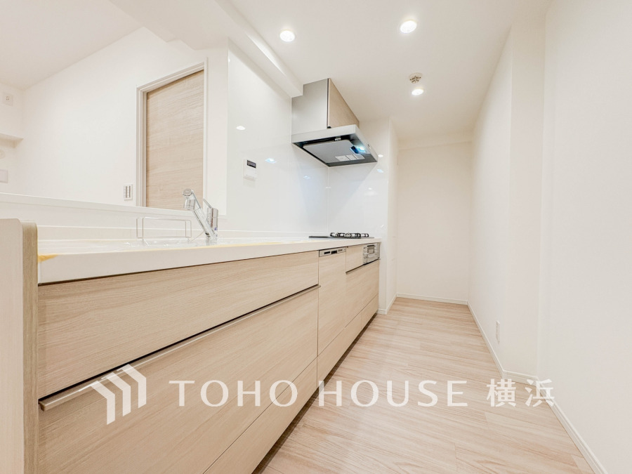 長い時間滞在するキッチンだからこそ、食事の準備を楽しい時間に、忙しい時でもスムーズに無駄なく作業できる、お手入れも簡単にできるなど、毎日を楽しくするキッチンスペースに仕上げました。