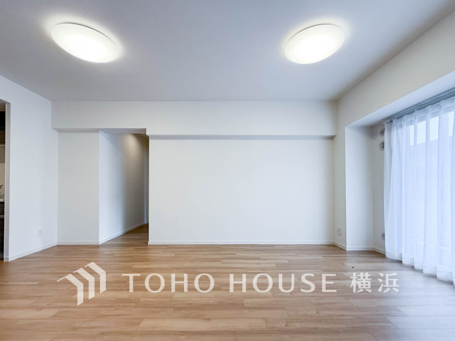 和やかで洗練された空間の演出。寛ぎとコミュニケーションを育む居心地のよい場所。
