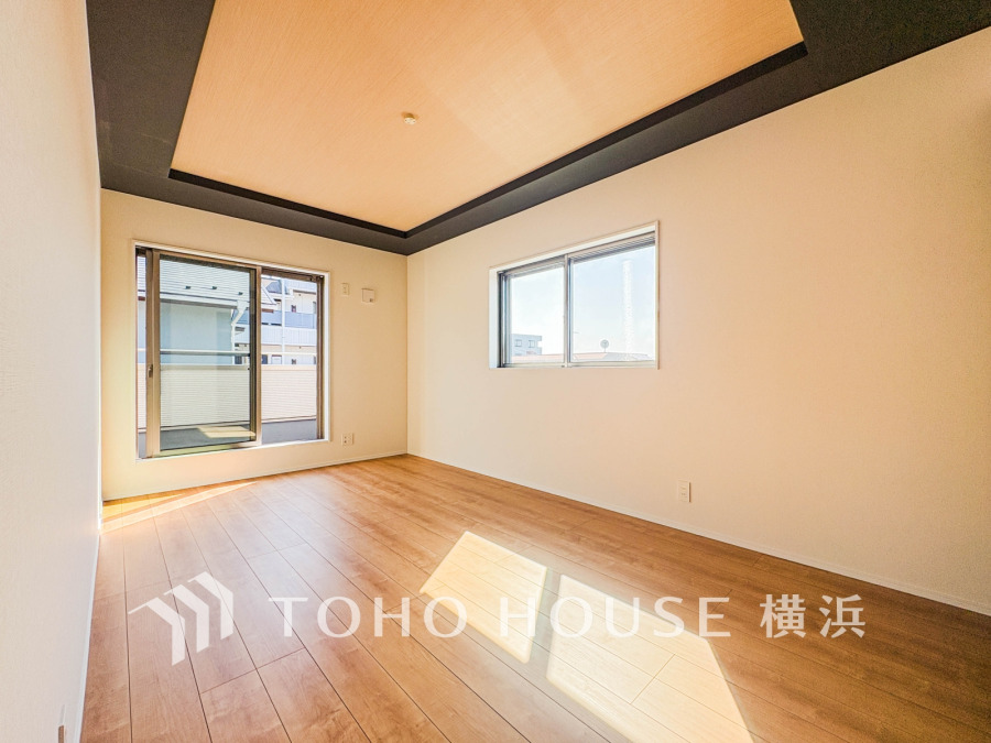 家族一人ひとりの大切なプライベート空間。趣味・感性で個性的に飾って頂けるようシンプルに仕上げてあります。自分時間を充実させながら心豊かなひとときを過ごすための大切な空間。